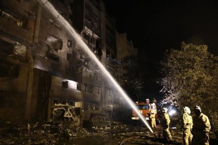 Rusiyada hərbi təyyarənin yaşayış binasına çırpılması nəticəsində ölənlərin sayı artdı - FOTO