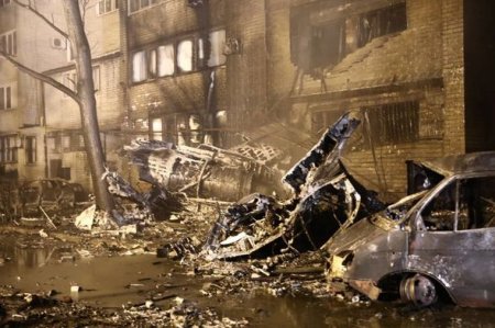 Rusiyada hərbi təyyarənin yaşayış binasına çırpılması nəticəsində ölənlərin sayı artdı - FOTO