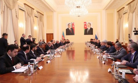 Bakıda Azərbaycan və Rusiya baş nazirlərinin görüşü olub - FOTO