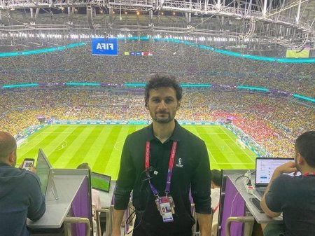 Braziliya-Serbiya oyununda maraqlı detal: Bu şəxs azərbaycanlı imiş (FOTO) Braziliya-Serbiya oyununda maraqlı detal: Bu şəxs azərbaycanlı imiş (FOTO)