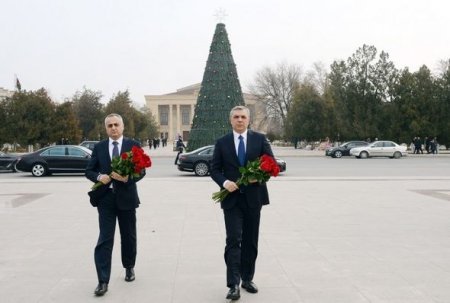 Azərbaycan Prezidentinin səlahiyyətli nümayəndəsi Naxçıvan ictimaiyyətinə təqdim edilib - FOTO Azərbaycan Prezidentinin səlahiyyətli nümayəndəsi Naxçıvan ictimaiyyətinə təqdim edilib - FOTO