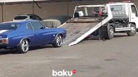 Vasif Talıbov retro maşınlarını villasından təcili daşıtdırdı