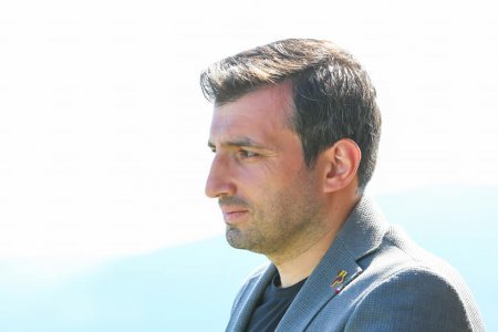 Selçuk Bayraktar Şuşada çəkilən fotolarını paylaşdı - FOTO
