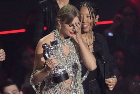 “MTV Video Music Awards 2022”dən möhtəşəm görüntülər - FOTO