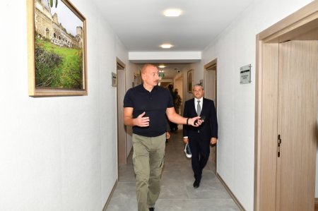 İlham Əliyev və Mehriban Əliyeva Şuşada inşa olunan obyektlərdə işlərin gedişi ilə tanış olublar - FOTO