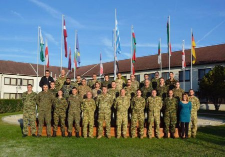 Hərbi qulluqçularımız NATO kursunda iştirak ediblər - FOTO