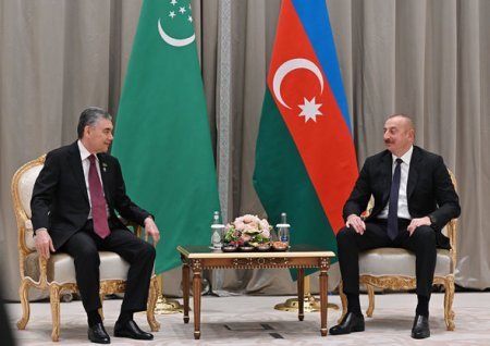İlham Əliyev Səmərqənddə Qurbanqulu Berdiməhəmmədovla görüşüb - FOTO
