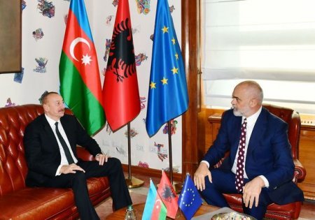 İlham Əliyevin Albaniyanın Baş naziri Edi Rama ilə təkbətək görüşü olub - FOTO