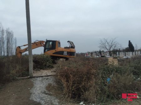Tərtərdə su kanalı uçub, kənddə həyətləri və əkin sahələrini su basıb - FOTO