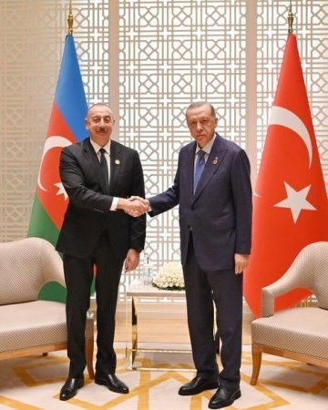 İlham Əliyev Rəcəb Tayyib Ərdoğanla görüşdü - FOTO