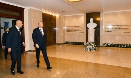 İlham Əliyev Qərbi Azərbaycan İcmasının inzibati binasında yaradılan şəraitlə tanış olub - FOTO
