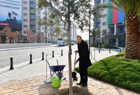 İlham Əliyev Ağ Şəhərdə təməlqoyma mərasimində iştirak edib - FOTO