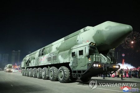 Şimali Koreya yeni ballistik raketini nümayiş etdirdi