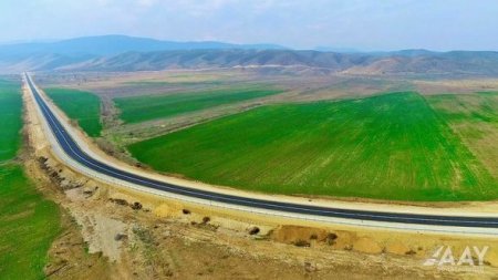 Şamaxı rayonunda 3 yaşayış məntəqəsinin yolu yenidən qurulur
