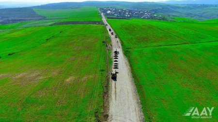 Şamaxı rayonunda 3 yaşayış məntəqəsinin yolu yenidən qurulur