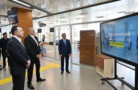 Prezident İlham Əliyev və Baş nazir İrakli Qaribaşvili Qəbələ regional “ASAN xidmət“ mərkəzində olublar