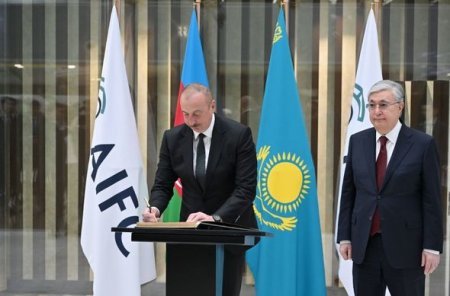 Azərbaycan və Qazaxıstan prezidentləri Astana Beynəlxalq Maliyyə Mərkəzində olublar 