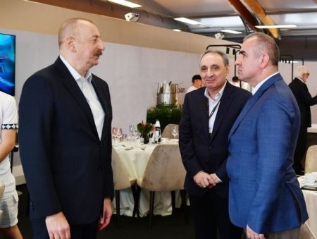 İlham Əliyev və Mehriban Əliyeva “Formula-1” Azərbaycan Qran-prisinin əsas yarışına baxıblar - YENİLƏNİB+FOTOй