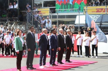 İlham Əliyev və Mehriban Əliyeva “Formula-1” Azərbaycan Qran-prisinin əsas yarışına baxıblar - YENİLƏNİB+FOTOй