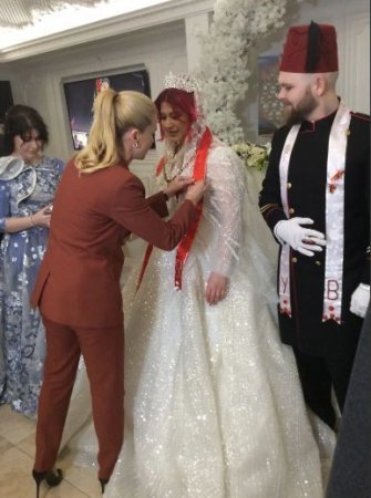 Osmanlı sultanının nəvəsi ailə qurdu - FOTO