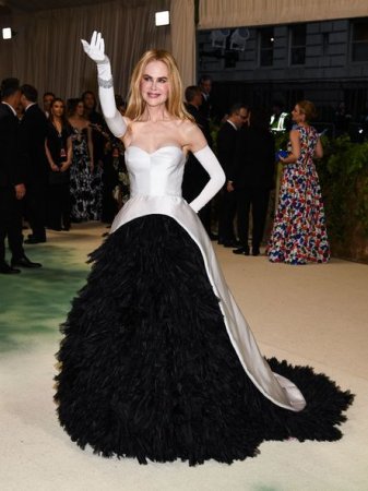 “Met Gala 2024”: Ən parlaq obrazlar - FOTO