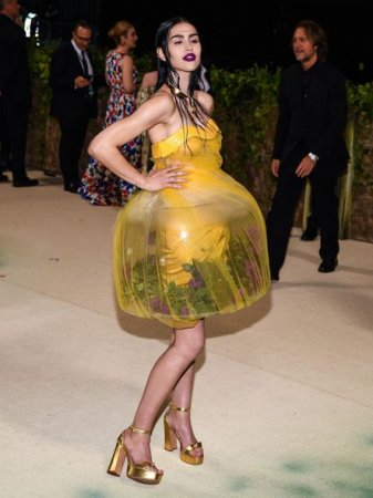 “Met Gala 2024”: Ən parlaq obrazlar - FOTO