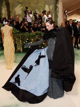 “Met Gala 2024”: Ən parlaq obrazlar - FOTO