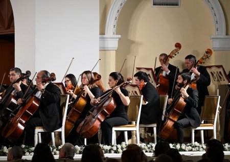 Filarmoniyada Polad Bülbüloğlunun yubiley konserti keçirildi -