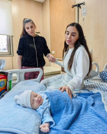 Leyla Əliyeva uşaqları ziyarət etdi- FOTOLAR