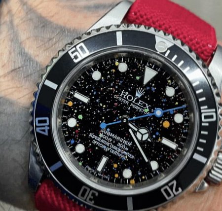 Yeni Papanın qol saatı müzakirə yaratdı