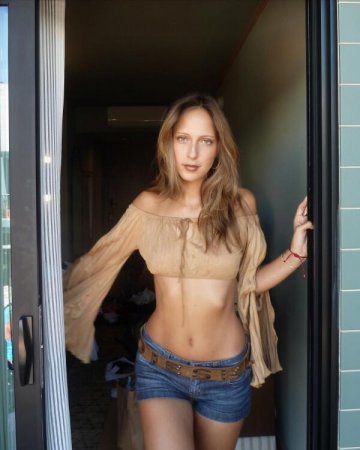 Bella ilə Cici Hadidin Aydan adlı bacısı varmış... - FOTOLAR