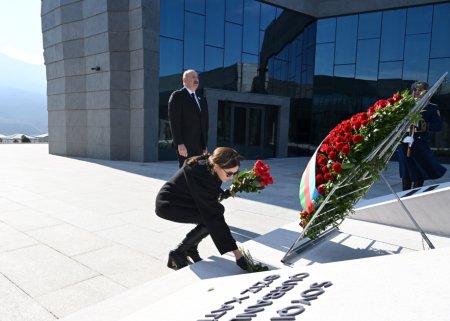 Prezident İlham Əliyev Xocalı Soyqırımı Memorialının açılışında iştirak edib YENİLƏNİB Prezident İlham Əliyev Xocalı Soyqırımı Memorialının açılışında iştirak edib YENİLƏNİB