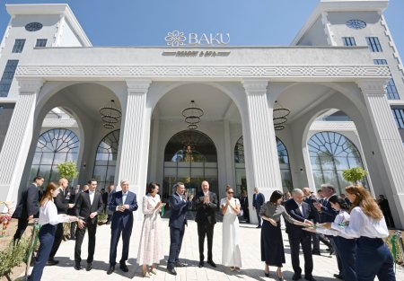 İssık-Kul gölünün sahilində “Baku Resort & Spa” mehmanxanasının açılışı olub