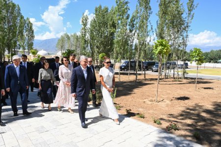 İssık-Kul gölünün sahilində “Baku Resort & Spa” mehmanxanasının açılışı olub